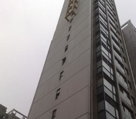 居民大楼安装轻质隔板_轻质隔墙板生产线设备_轻质隔墙板设备-湖北博悦佳实业有限公司